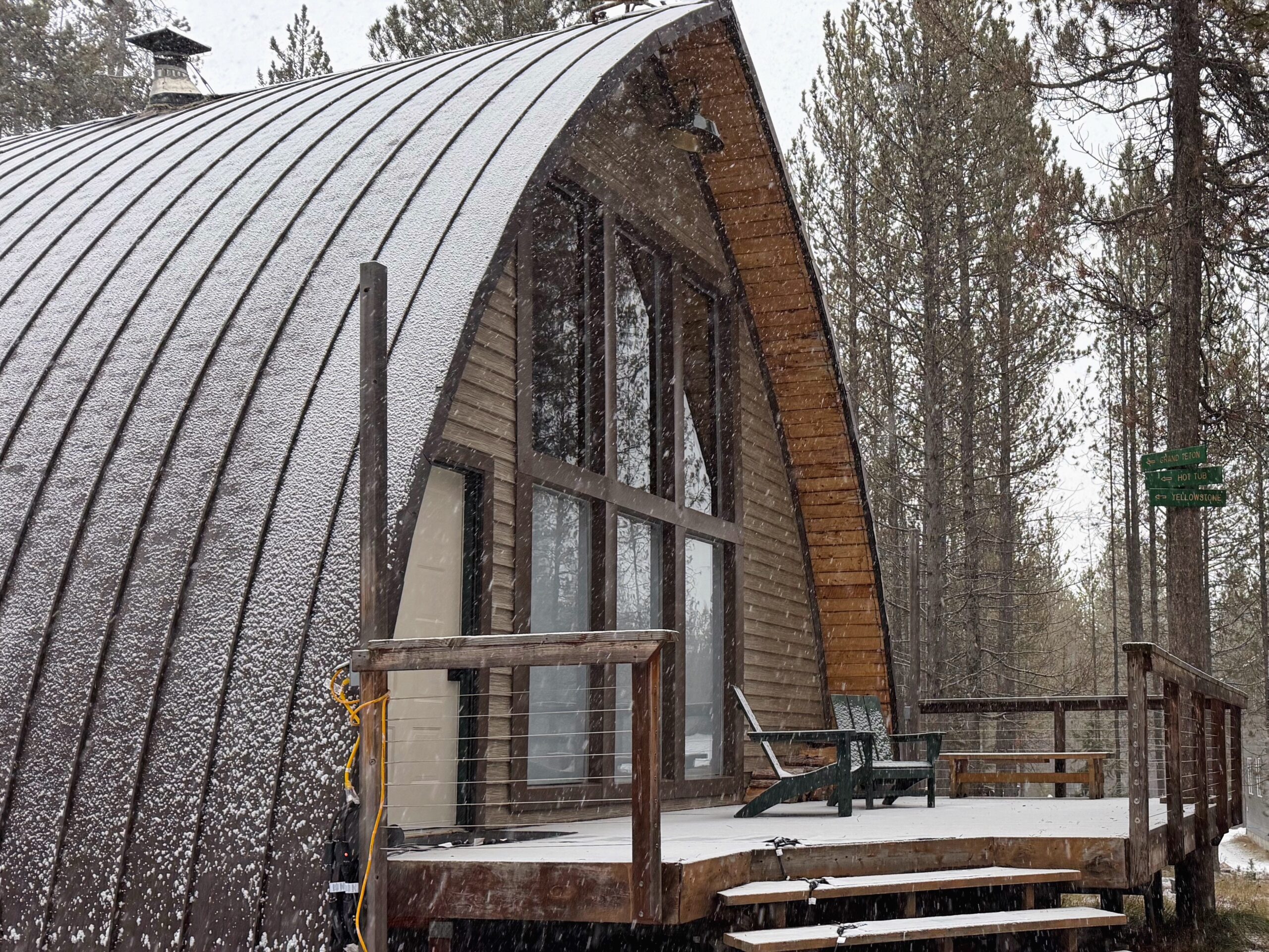 Island Park & West Yellowstone Winter Guide: Cabins, Scenic Drives & Wildlife